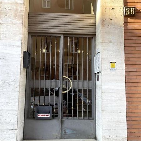 Appartement Amazing Flat With Terrace à Milan Extérieur photo