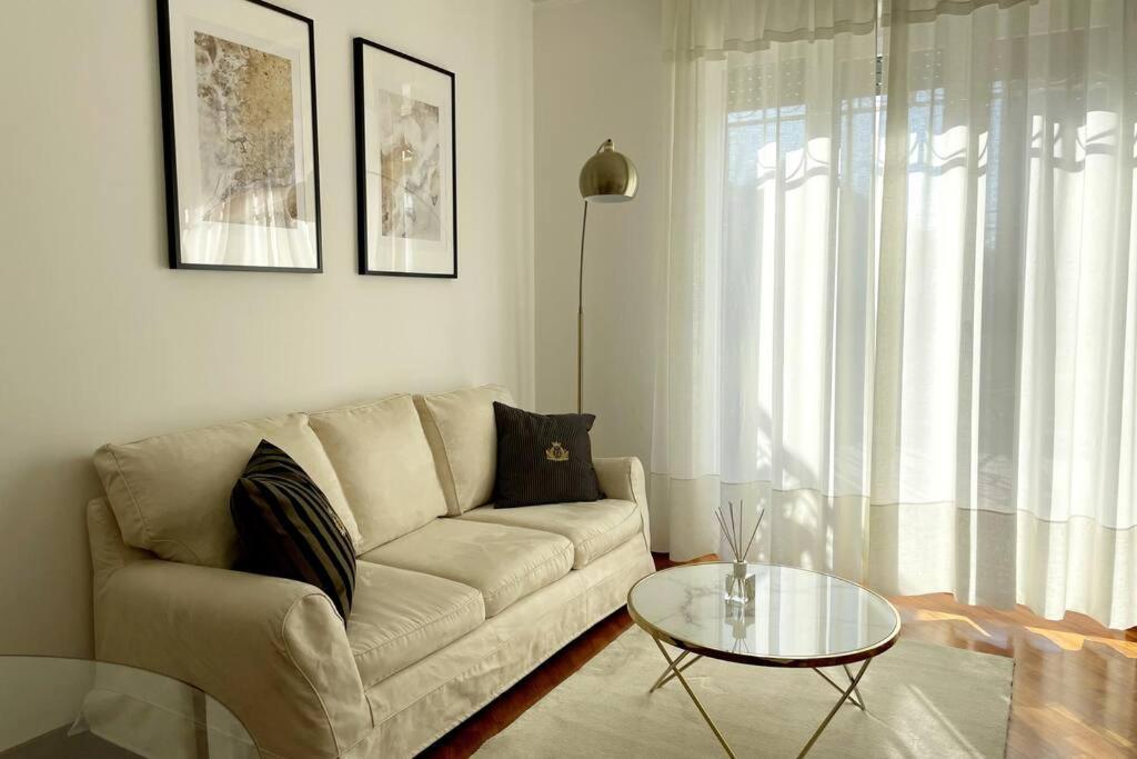 Appartement Amazing Flat With Terrace à Milan Extérieur photo