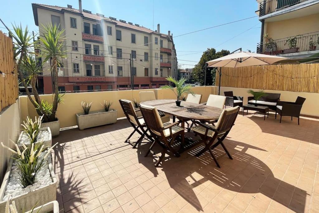 Appartement Amazing Flat With Terrace à Milan Extérieur photo